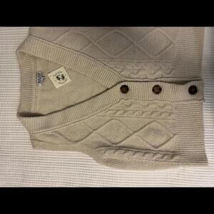 Stylish Cable Knit Sweater Vest - Major Label Group